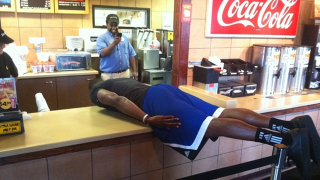 Illustration for article titled With NBA Lockout Looming, Gilbert Arenas And Dwight Howard Start Planking